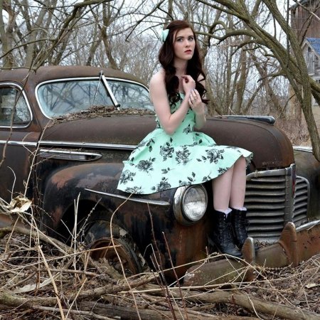 Фотосессия с ретро автомобилем