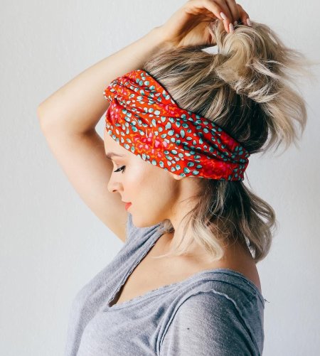 Прически с повязкой для волос