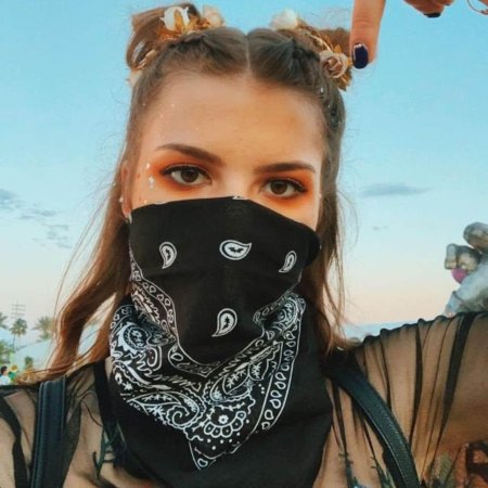 Бандана на лицо