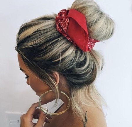 Прическа с повязкой