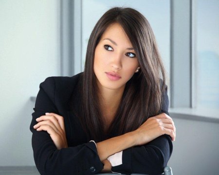 Красивая девушка бизнес