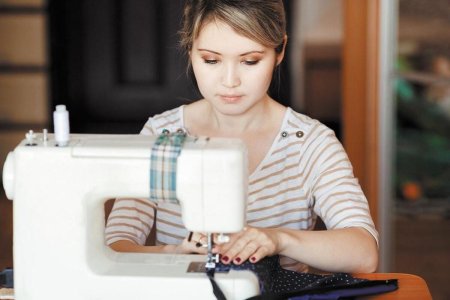 Фотосессия со швейной машинкой