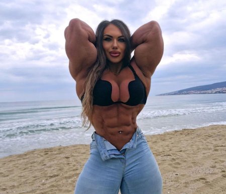 Амазонка бодибилдерша