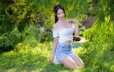 Азиатская девушка