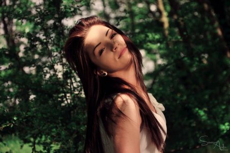 Улыбка девушка волосы