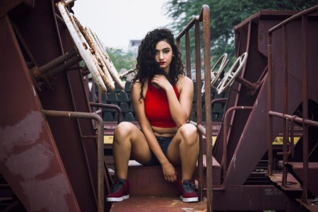 Брюнетка модели