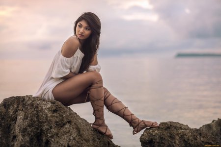 Девушка на Камне