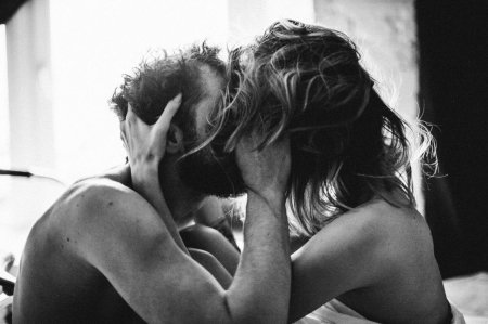 Страсть объятия