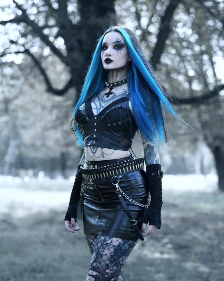 Готика девушка