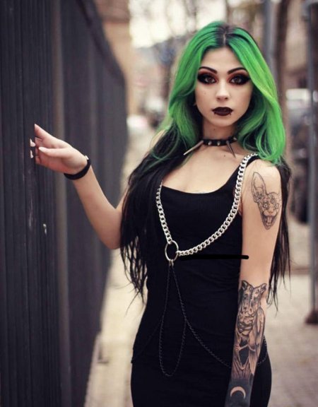 Эшли Пирс неформалка