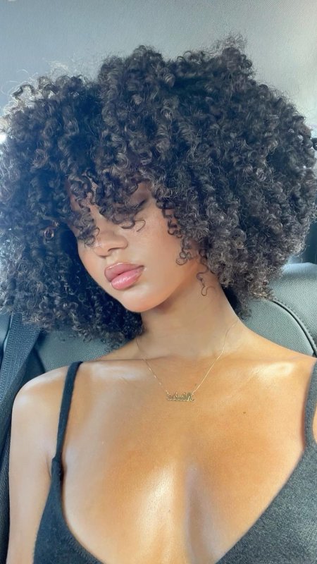 Кудрявая прическа