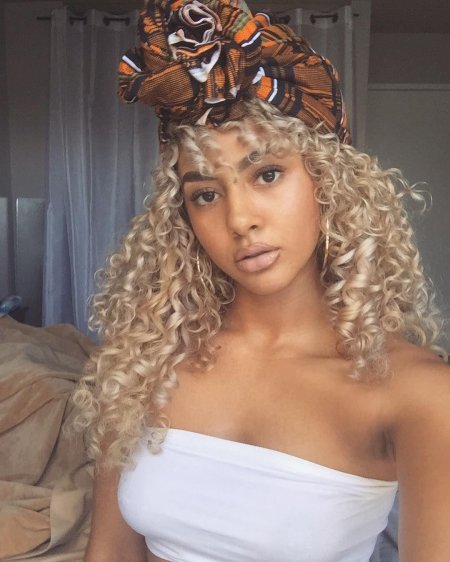 Афро кудри Ханна