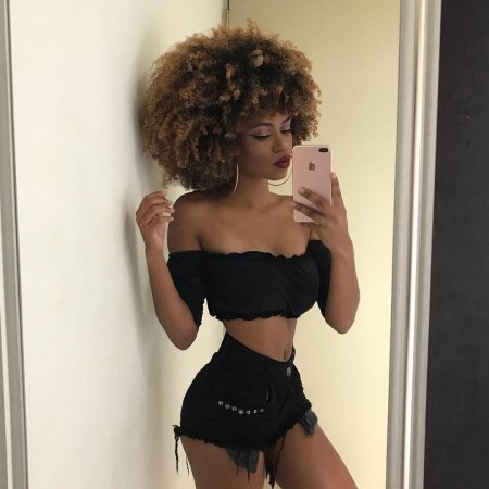 Модель aisha thalia