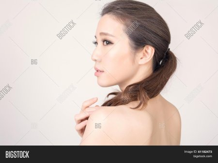 Красивые азиатские женщины