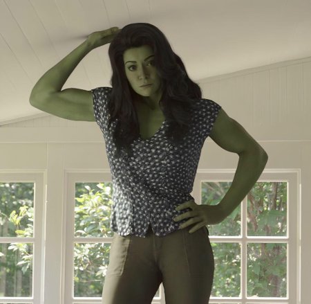 Дженнифер уолтерс татьяна маслани женщина халк