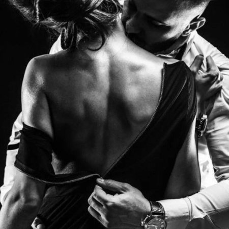 Парень девушка страсть