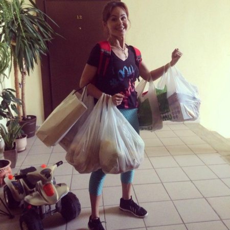 Тетка с сумками