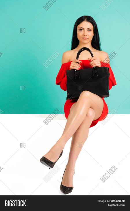 Высокие каблуки женщины