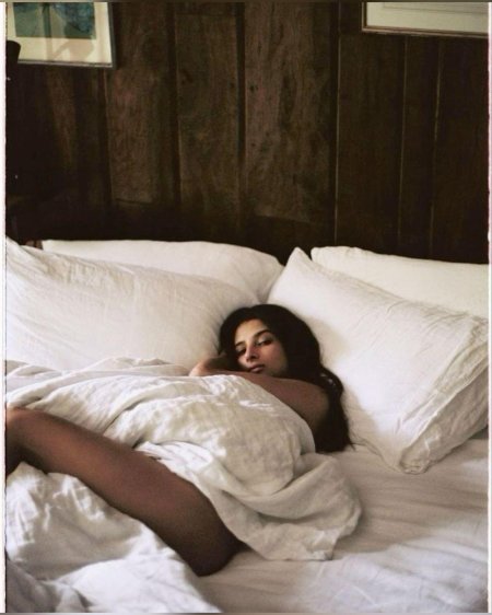 Фотосессия в спальне