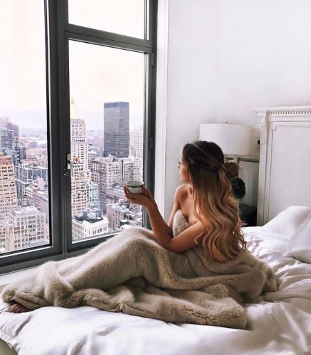 Утро девушка