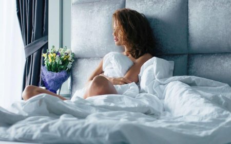 Женщина в постели