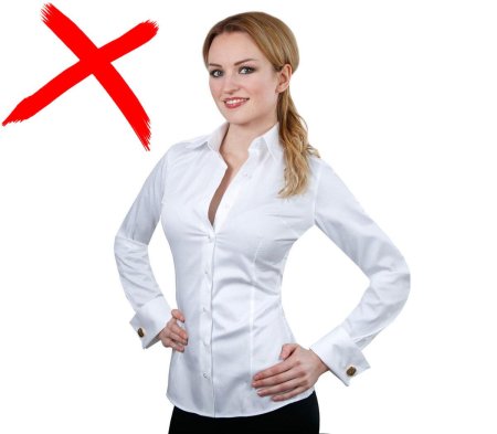 Девушка в белой блузке