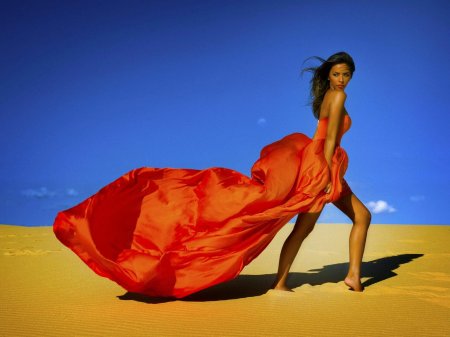 Оранжевое платье