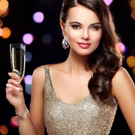 Девушки брюнетки