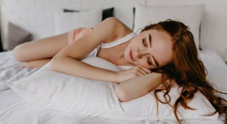 Фотосессии женщины в простынях