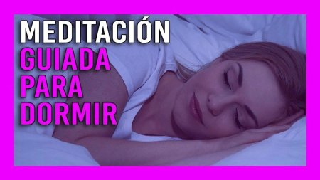 Лицо спящей девушки