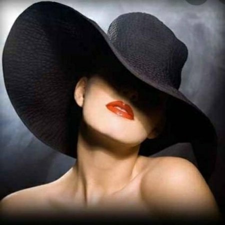 Женщина в шляпе без лица