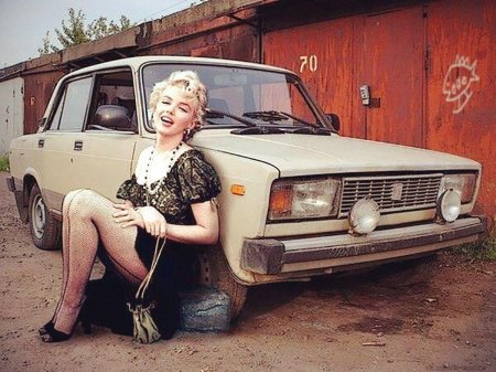 Баба в жигулях