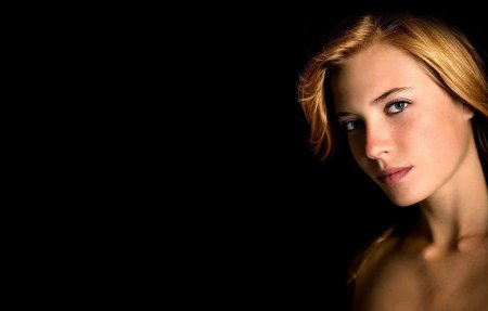 Темный фон для портрета