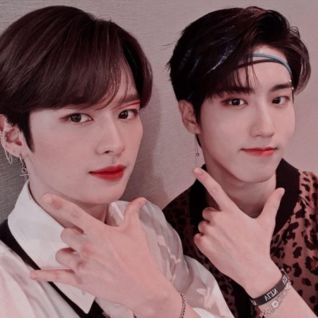 Хан и Минхо из Stray Kids