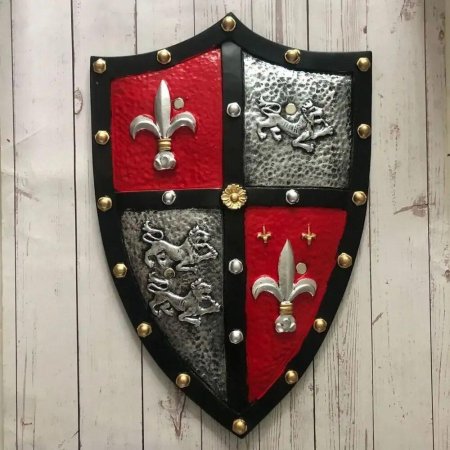 Средневековый щит