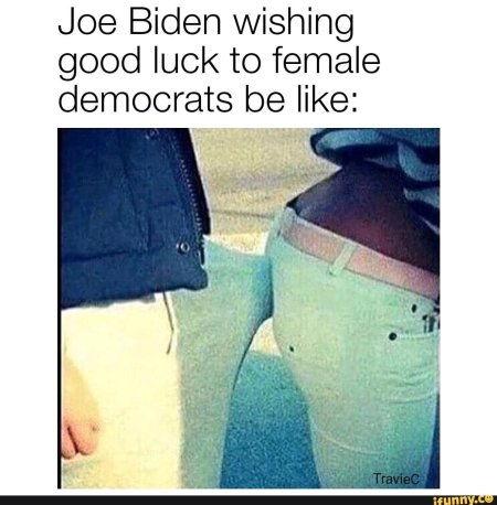 Мужская рука в женских джинсах