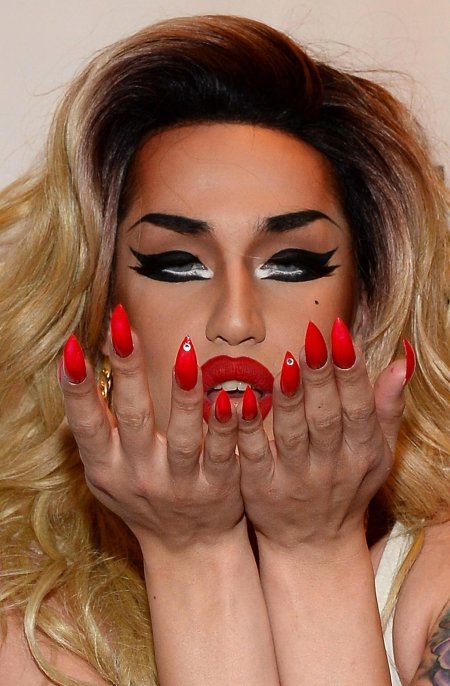 Красивый маникюр для женщин