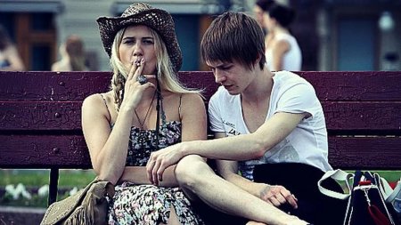 Курить на улице