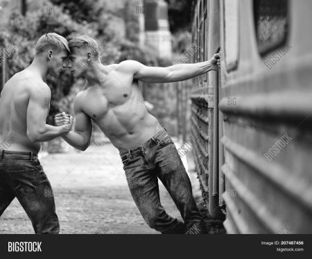 Парень встретил парня