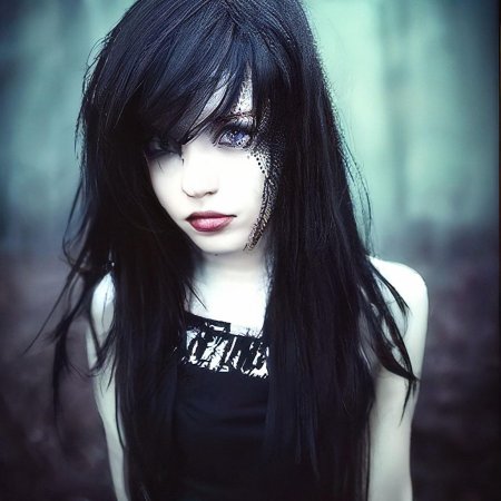 Готическая девушка