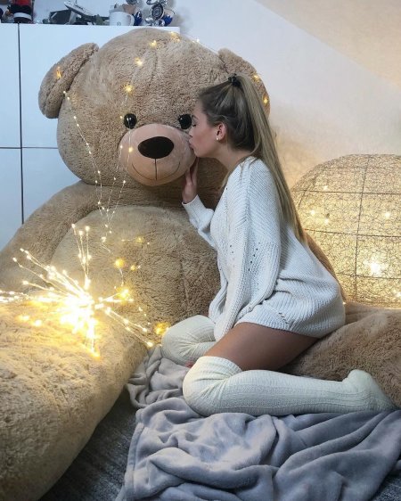 Плюшевая мишка