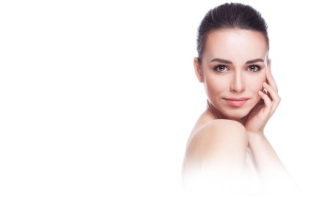 Красивая девушка косметология