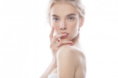 Лицо девушки