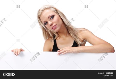 Лицо с декольте рисунок