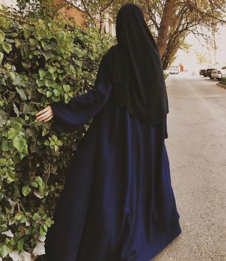 Красивые девушки в хиджабе