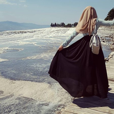 Красивые девушки в хиджабе