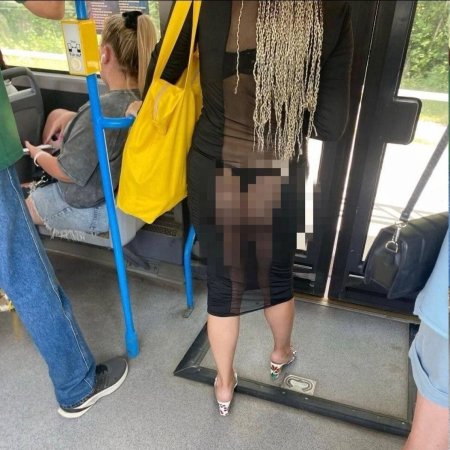 Странные люди в метро