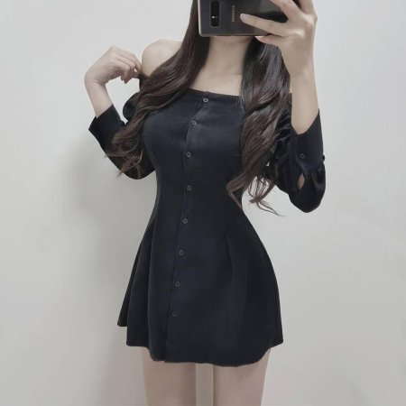 Корейские девушки в платьях