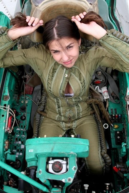 Пилот миг 21