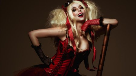 Харли Квинн